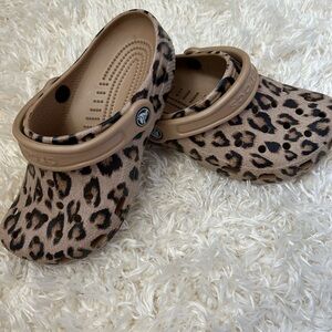 Tan Leopard Print Women's Clogs